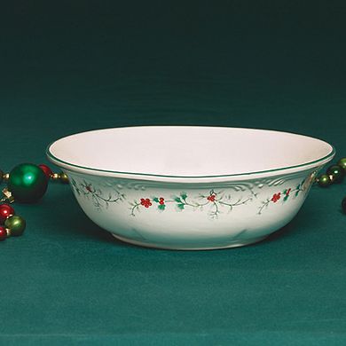 Pfaltzgraff Winterberry Serving Bowl