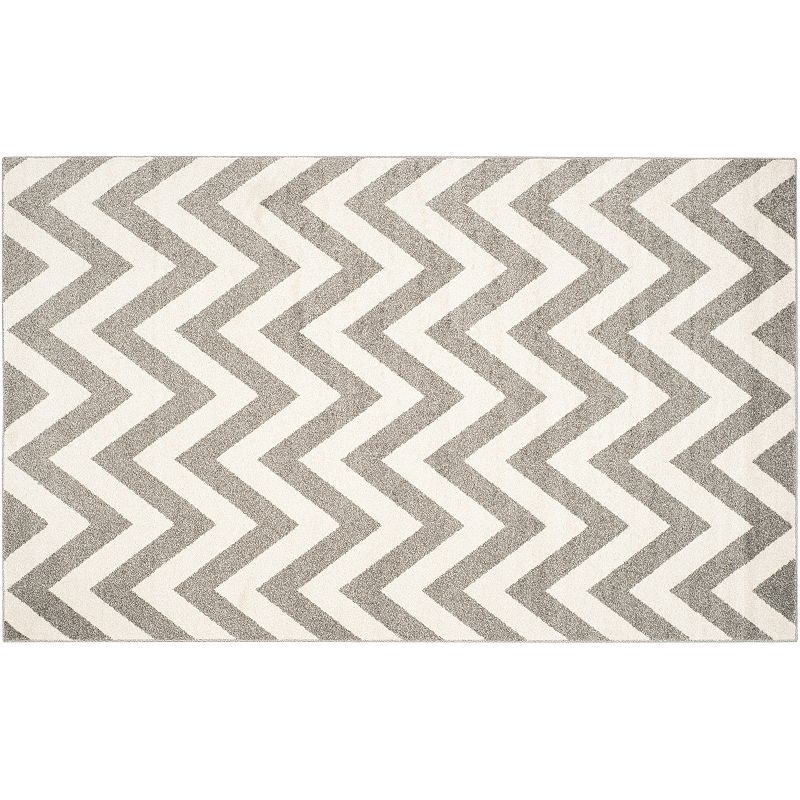 Safavieh Amherst Chevron Stripe Indoor Outdoor Rug, Grey, 8X10 Ft