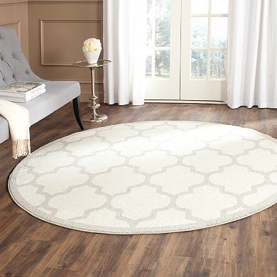 Safavieh Amherst Quatrefoil Indoor Outdoor Rug