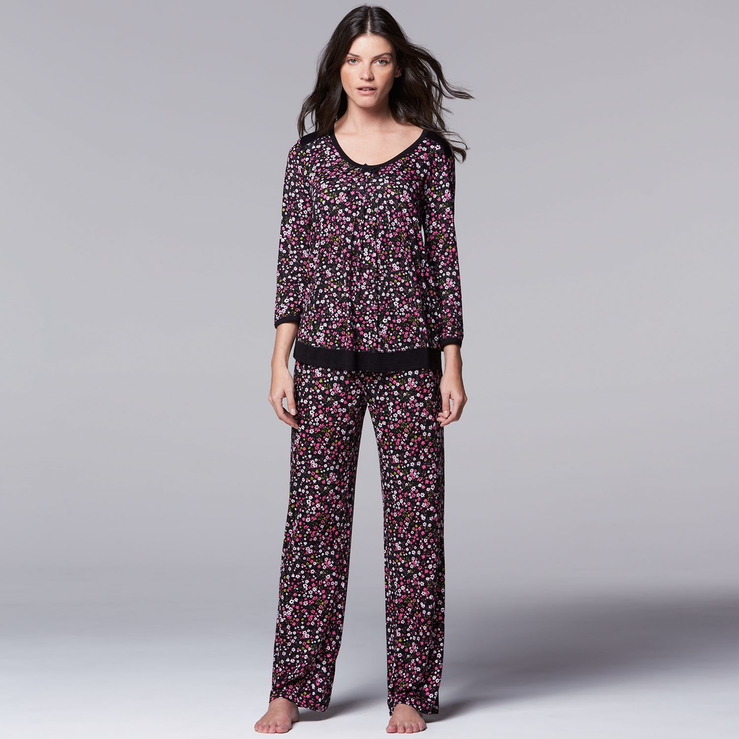 Women S Simply Vera Vera Wang Pajamas Keeping Secrets Pajama Set   2194737 Black Floral Ditsy