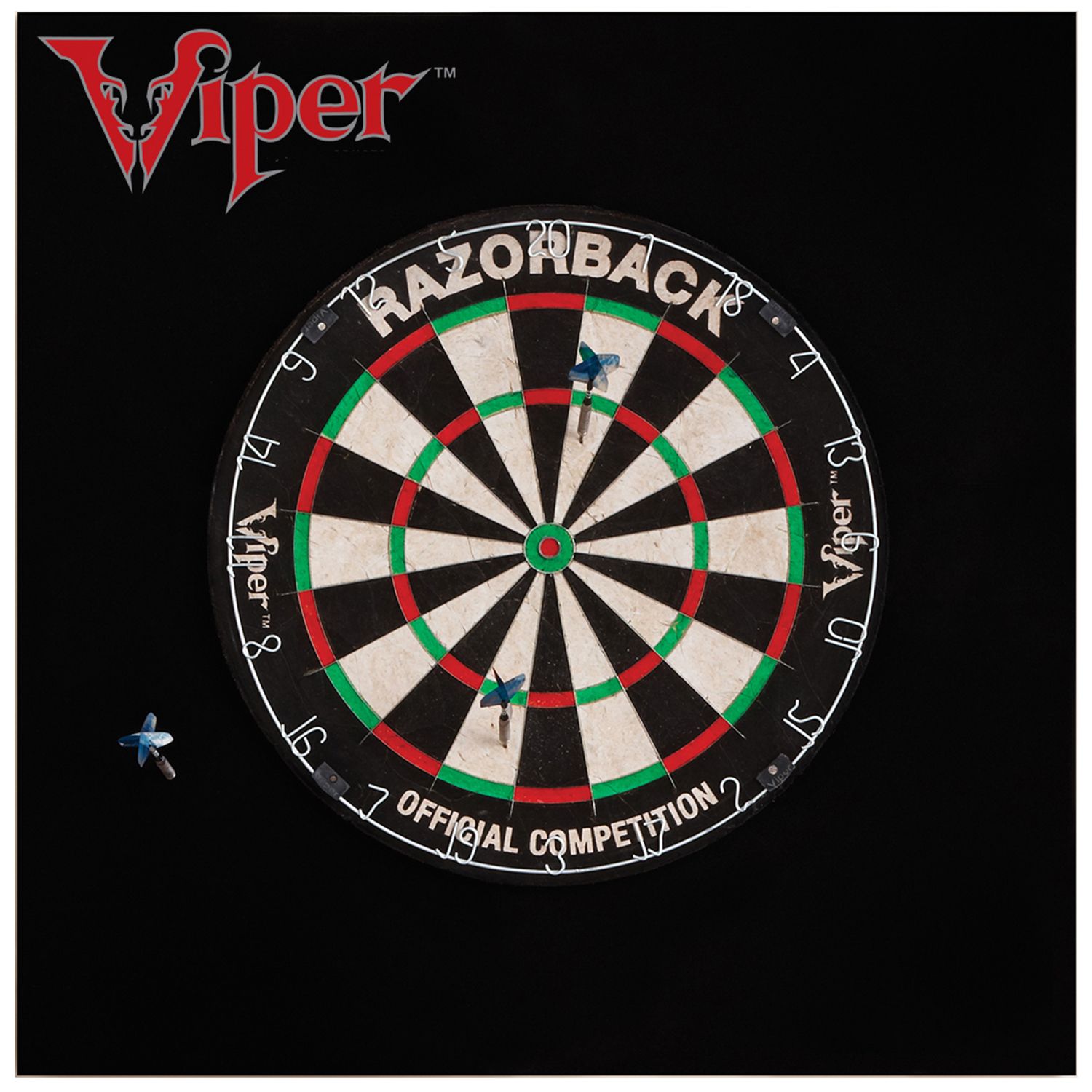 escalade cricket pro 650 dartboard with cabinet