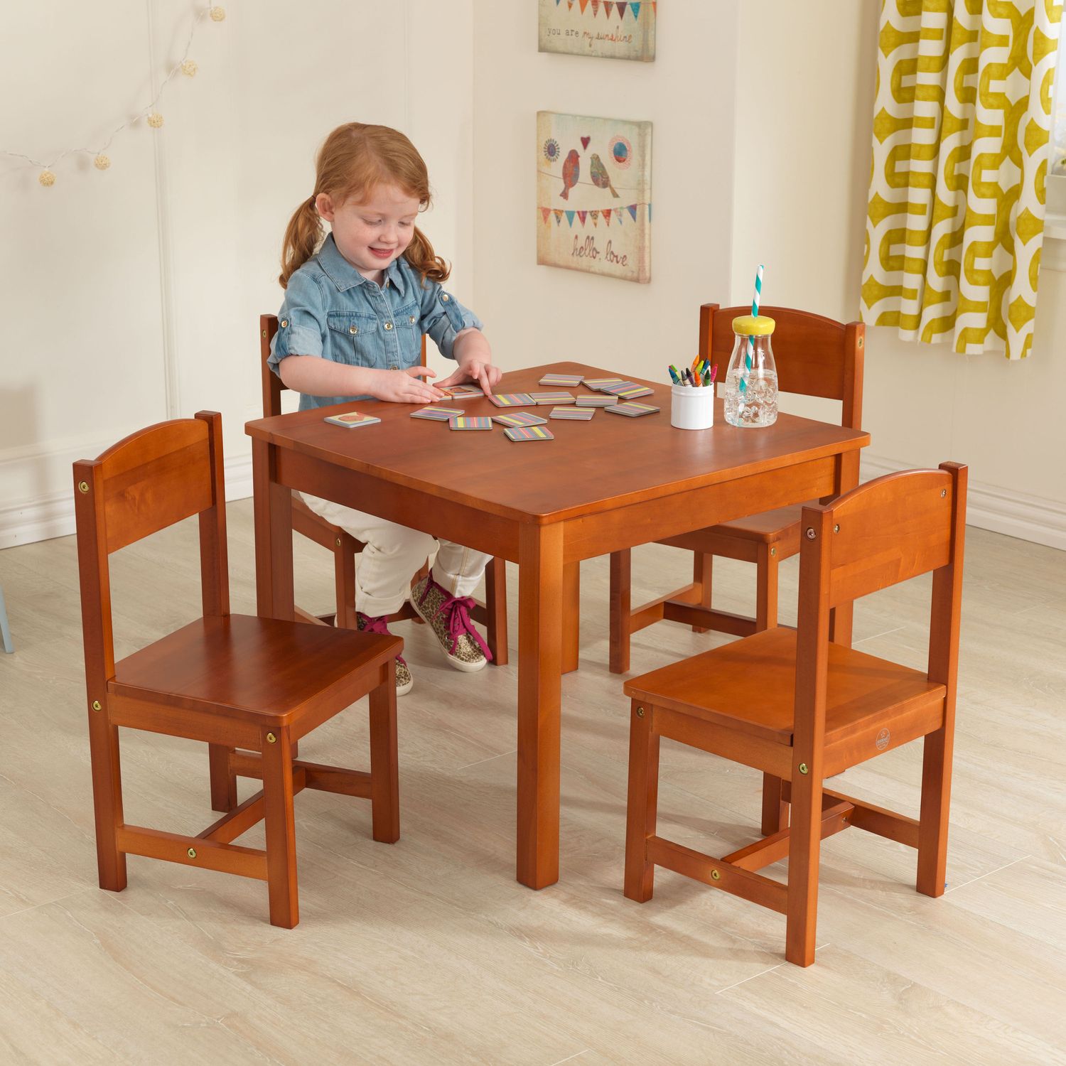 kohl children's table and chairs