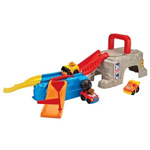 Fisher-Price Little People Wheelies Play 'N Go Construction Site