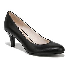 Comfort shoes for mature women: Kohl's and wedding challenges