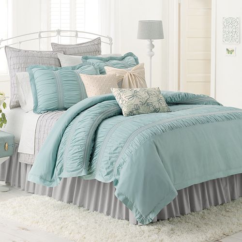 Lc Lauren Conrad Lily Reversible Comforter Set