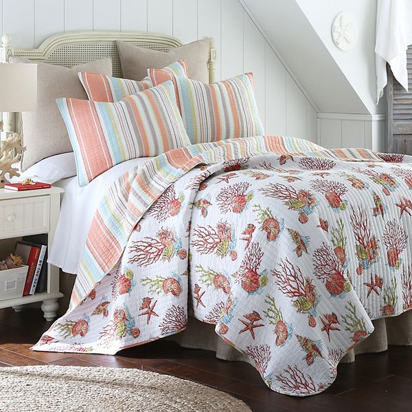 Coral on sale quilt bedding