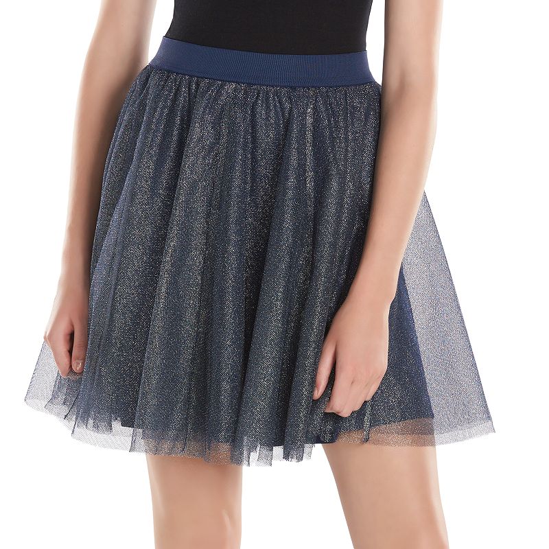 Curlybyrdie Chirps: Holiday Look- Every girl needs a Tulle Skirt