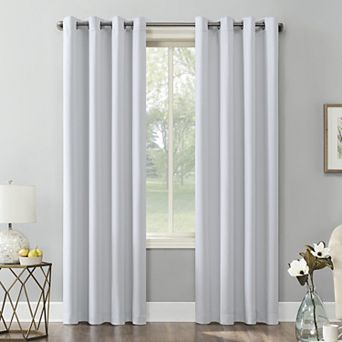 Sun Zero 1-Panel Ludlow Blackout Grommet Window Curtain