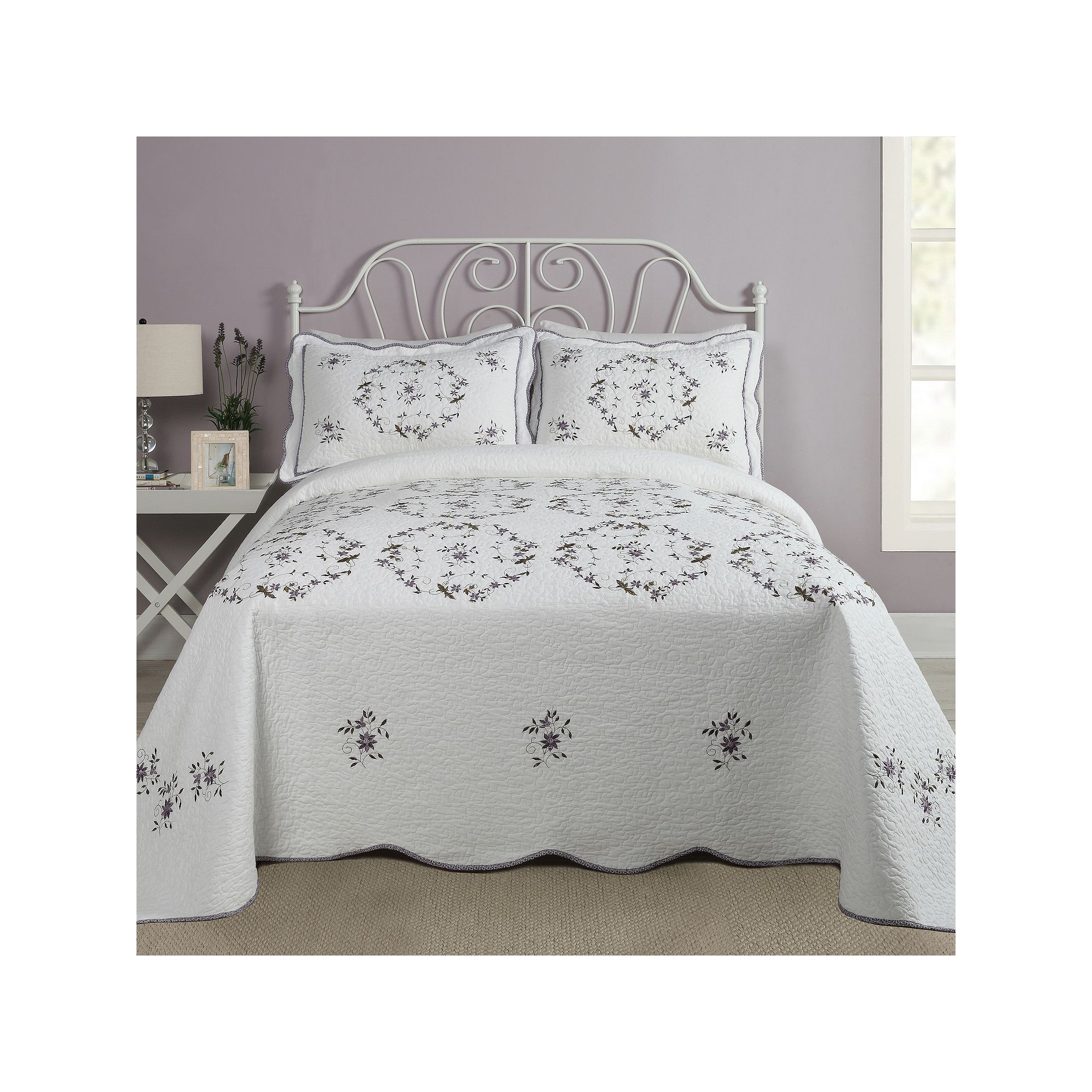 Modern Heirloom Gwen Quilted Bedspread or Sham, White