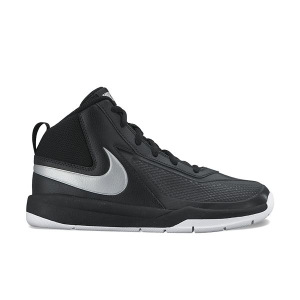 Nike team hustle outlet d7 low