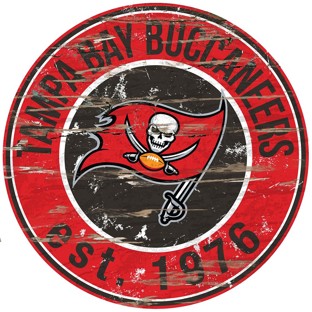 Tampa Bay Buccaneers Distressed 24 X 24 Round Wall Art