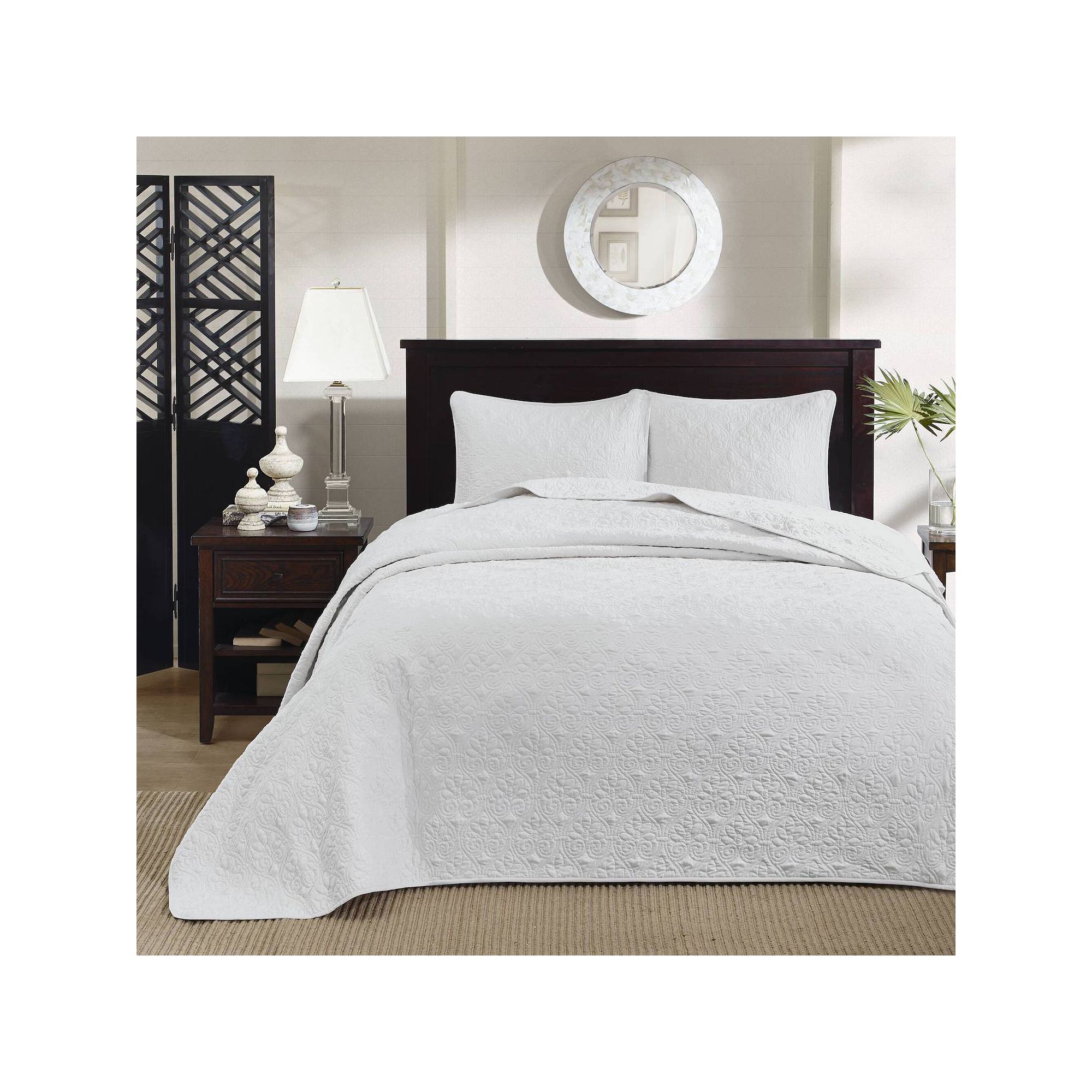 Madison Park Mansfield Reversible Antimicrobial Bedspread Set, White