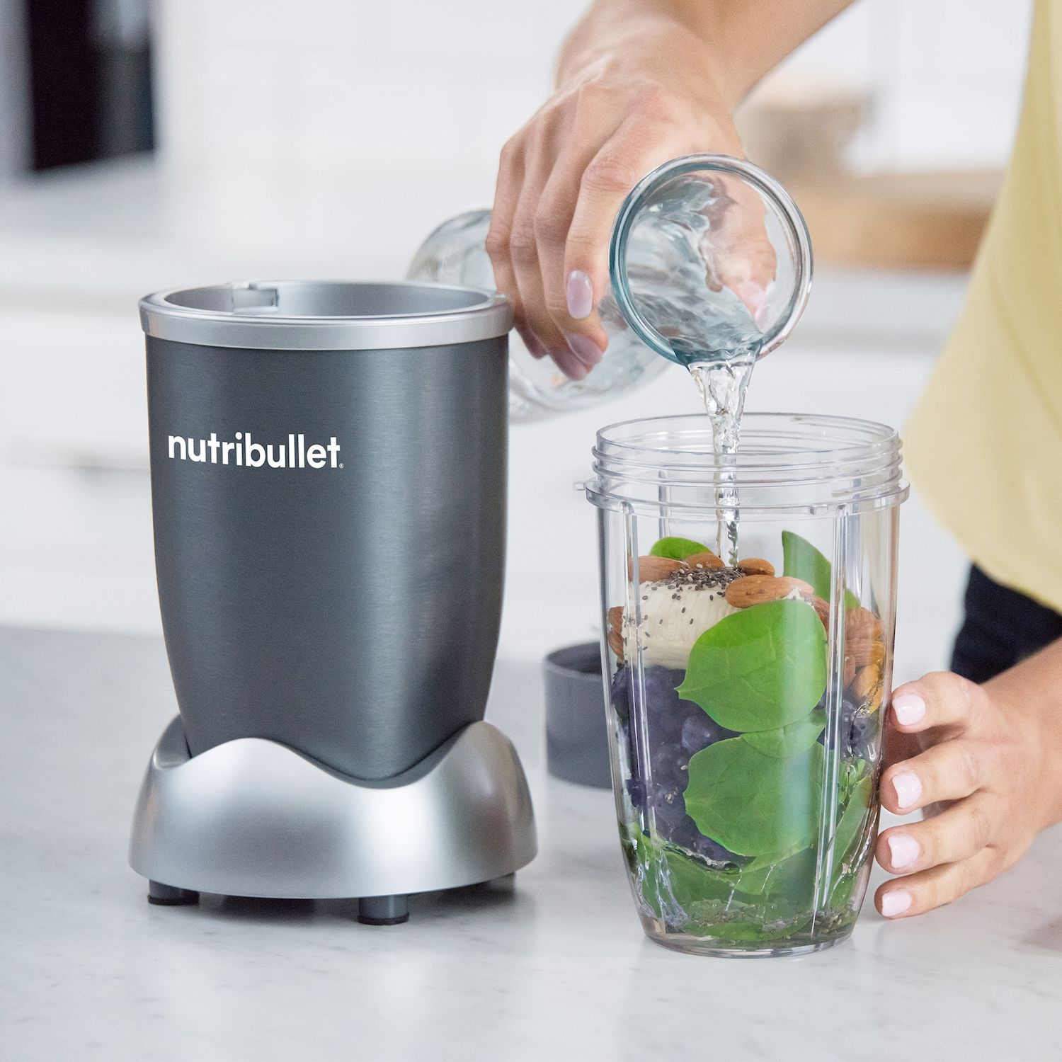 NutriBullet 600 Watt Nutrient Extractor Blender - Thumbnail 4