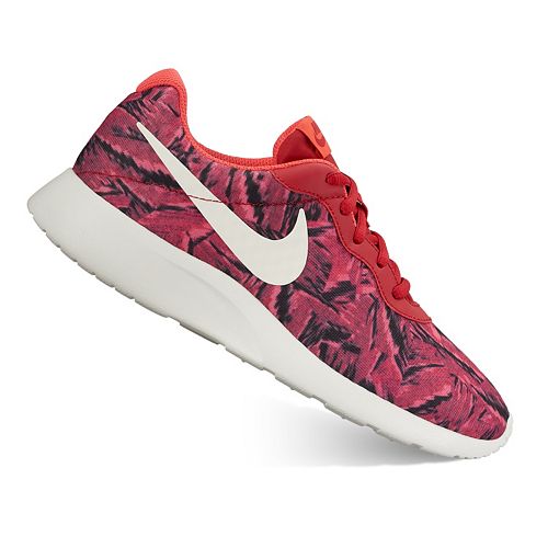 tan nike tennis shoes