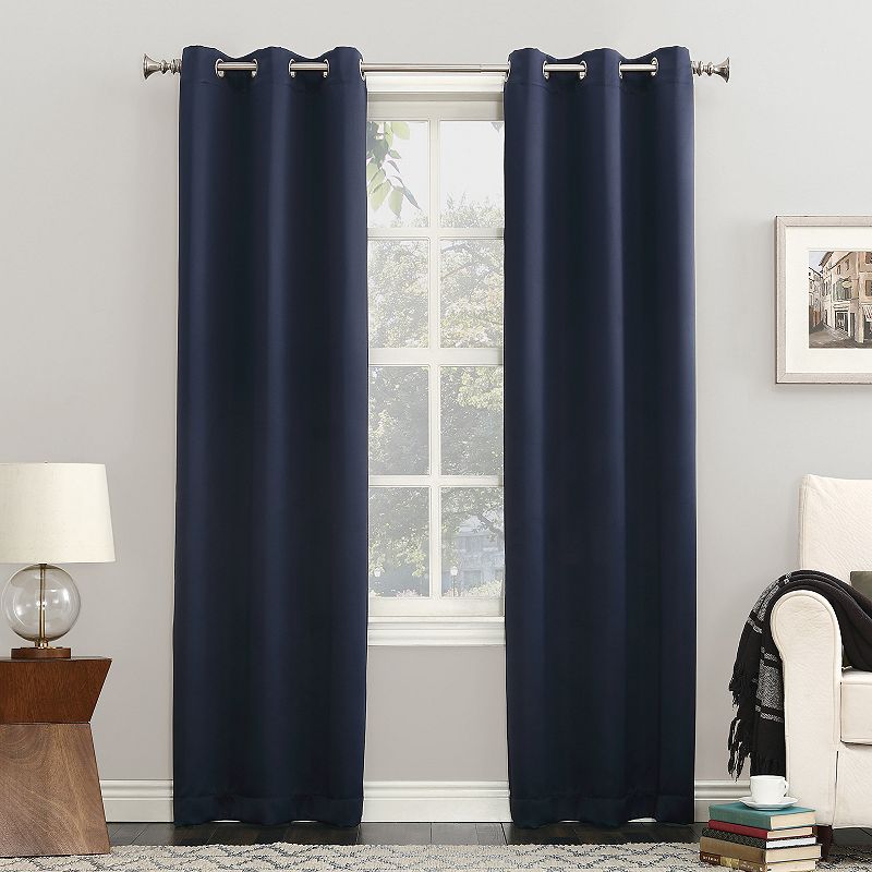 Sun Zero Nolan Energy Efficient Blackout Grommet Curtain Panel  40 x84   Navy