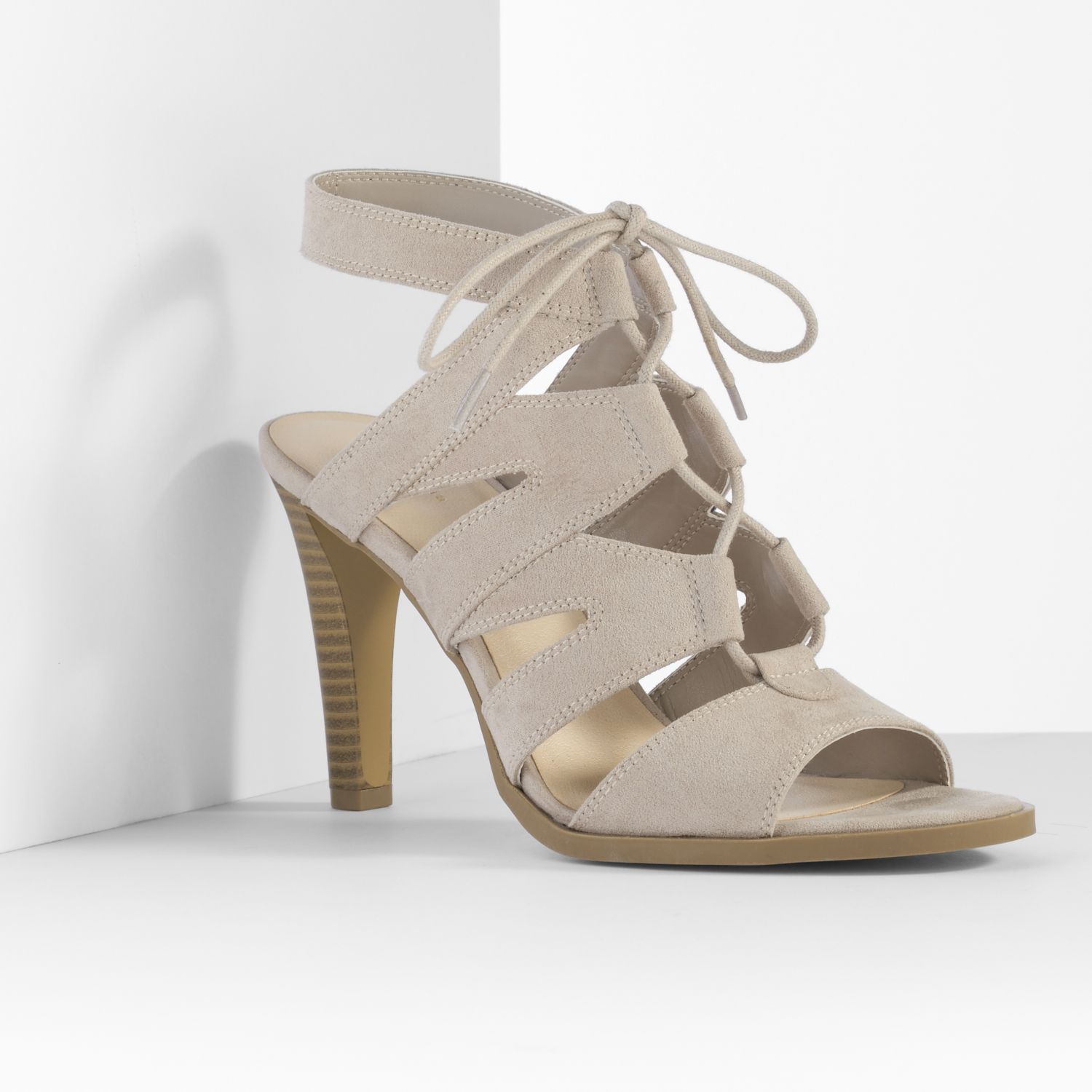 kohls nude pumps