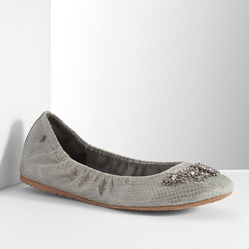simply vera wang flats
