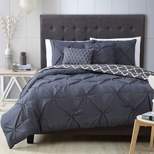 Pom Pom Comforter Set