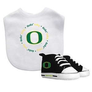 Baby Fanatic Oregon Ducks Bib & Shoes Set