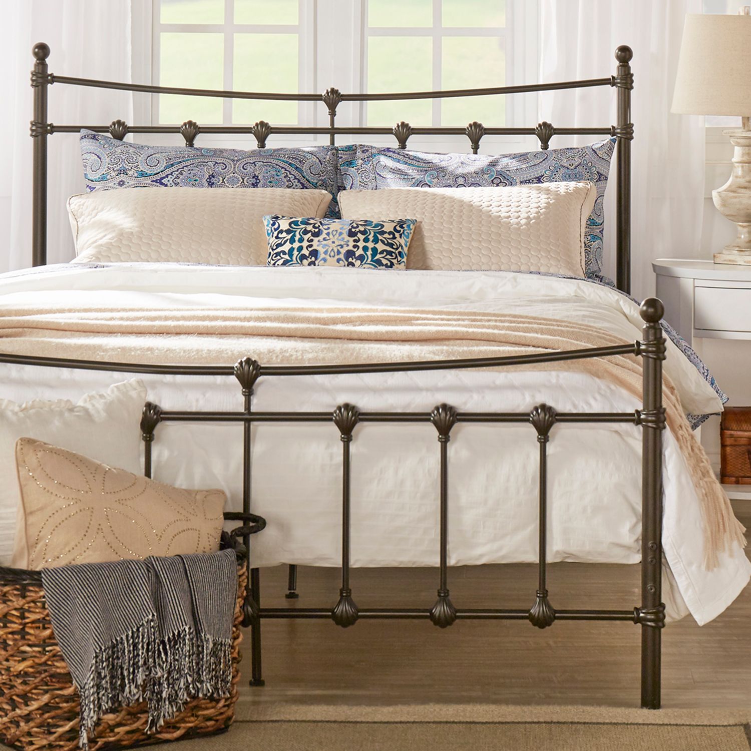 Image for HomeVance Sycamore Hills Bed at Kohl's.