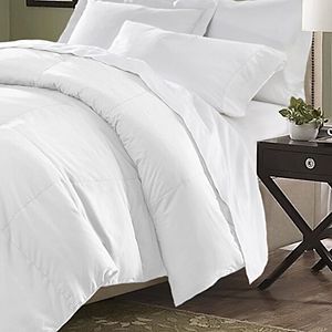 Lightweight Microfiber Down Comforter