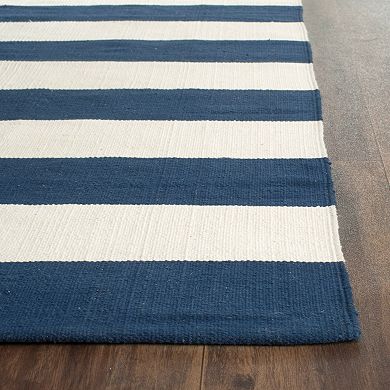 Safavieh Montauk Drake Striped Handcrafted Flatweave Rug