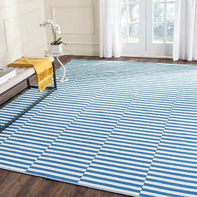 Safavieh Montauk Willow Handcrafted Flatweave Geometric Rug