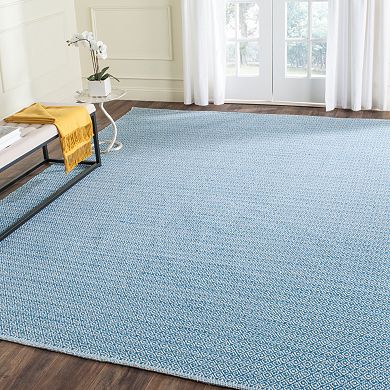 Safavieh Montauk Avian Handcrafted Flatweave Geometric Rug