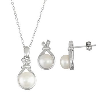 Sterling Silver Freshwater Cultured Pearl Pendant & Stud Earring Set