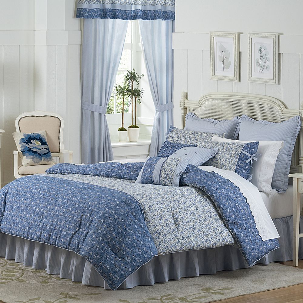 Maryjane S Home Dora 4 Piece Bed Set