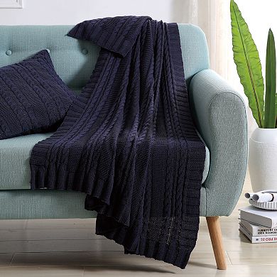 VCNY Dublin Cable Knit Throw