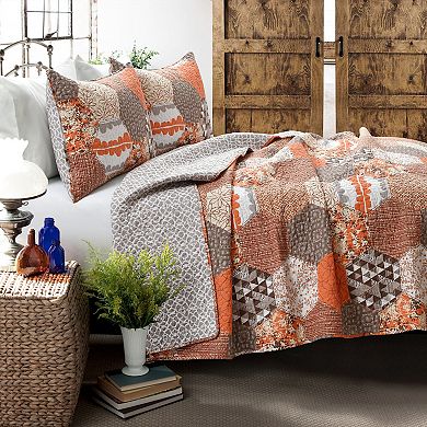 Lush Decor Briley Quilt Set