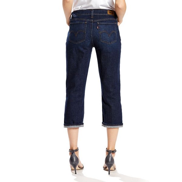 levi's classic capris