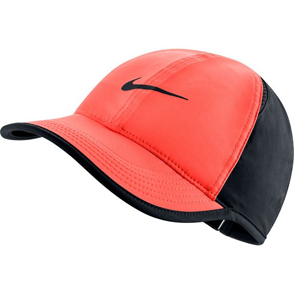 nike women's featherlight cap