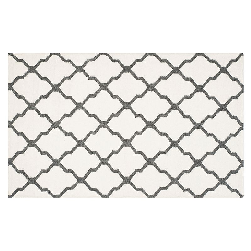 Safavieh Dhurries Quatrefoil Handwoven Flatweave Wool Rug, White, 4X6 Ft