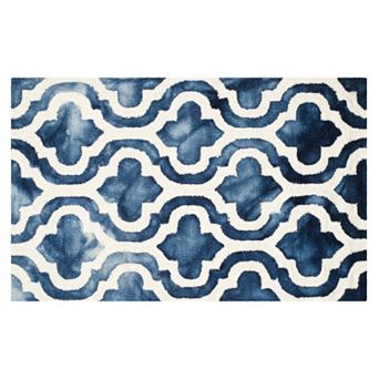 Safavieh Guthrie Quatrefoil Dip-Dyed Wool Rug