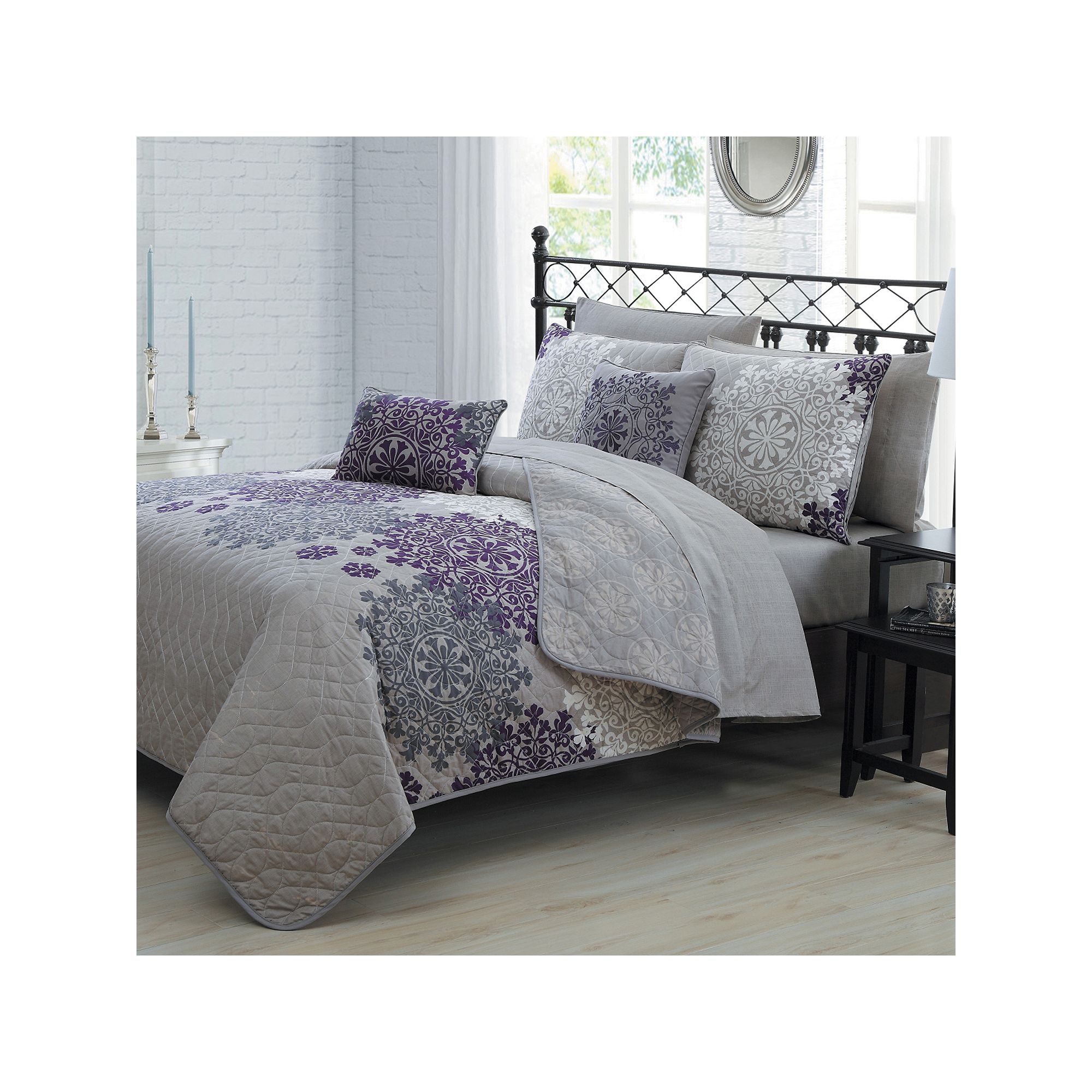 Avondale Manor Amber Quilt Set with Coordinating Throw Pillows, Purple