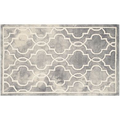 Safavieh Crosby Framed Quatrefoil Dip-Dyed Wool Rug