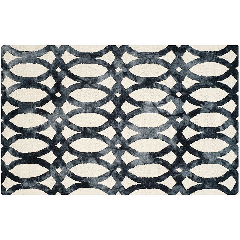 Safavieh Hendrix Geometric Dip-Dyed Wool Rug, Multicolor, 7Ft Rnd