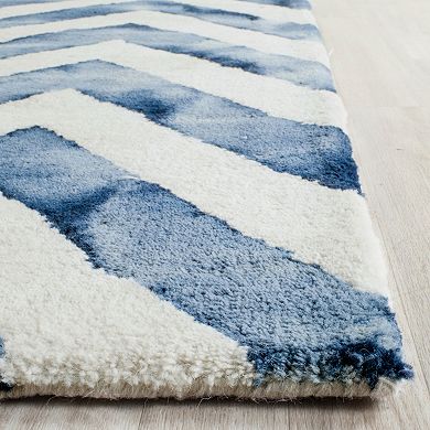 Safavieh Chevron Dip-Dyed Wool Rug