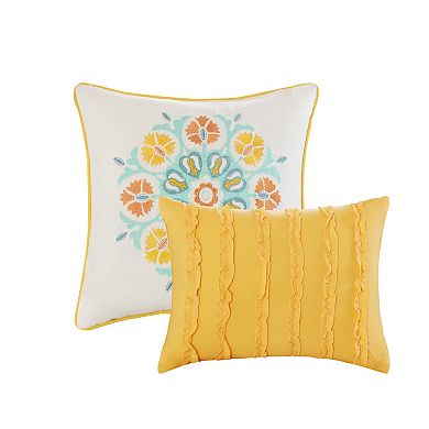 ntelligent Design Mona Quilt Set Shams and Decorative Pillows
