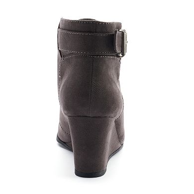 SO® Women's Lace-Up Wedge Boots
