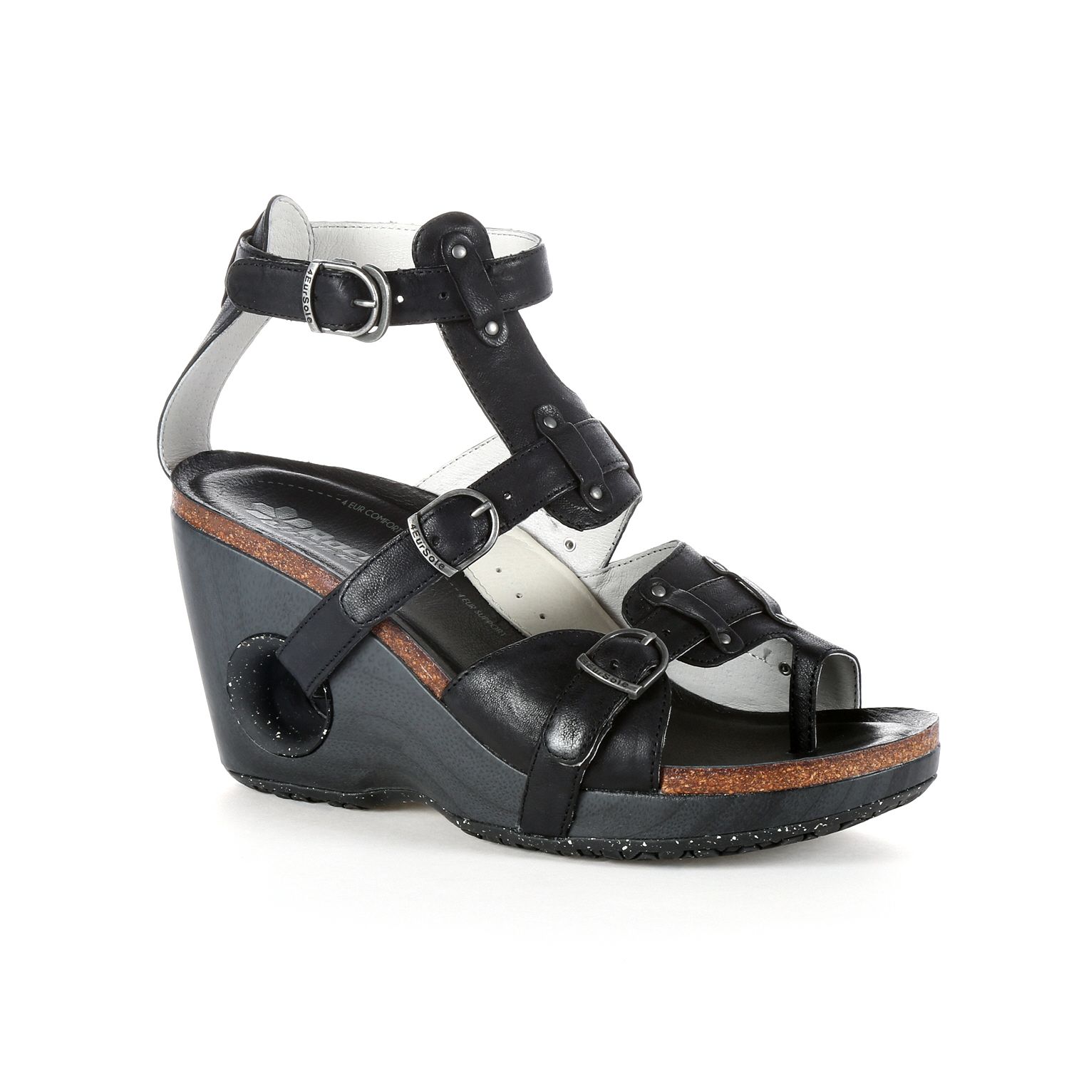 toe ring wedge sandals