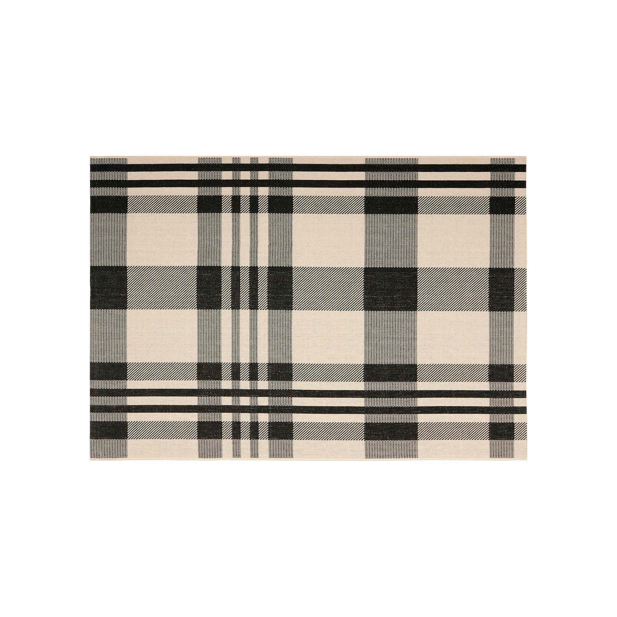 Safavieh Courtyard Tartan Plaid Indoor Outdoor Rug, Black Bone