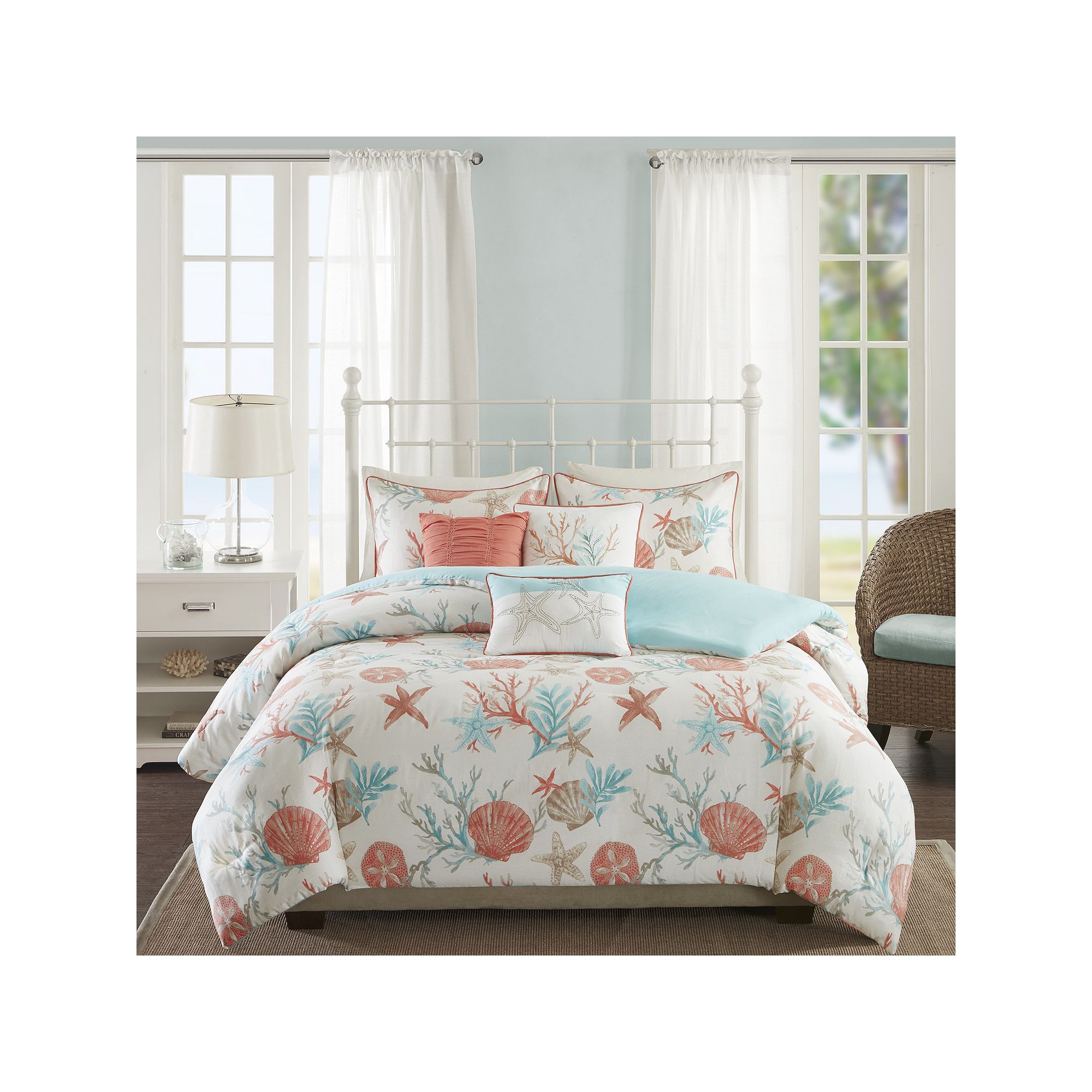 Madison Park Pacific Grove 6-piece Coastal Duvet Cover Set with Throw Pillo