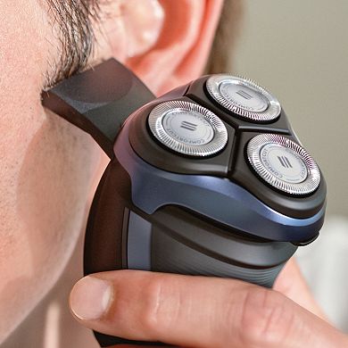 Philips Norelco 3700 Dry Electric Shaver