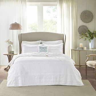 Madison Park Isabella 4 pc Ruffle Quilt Set with Throw Pillow