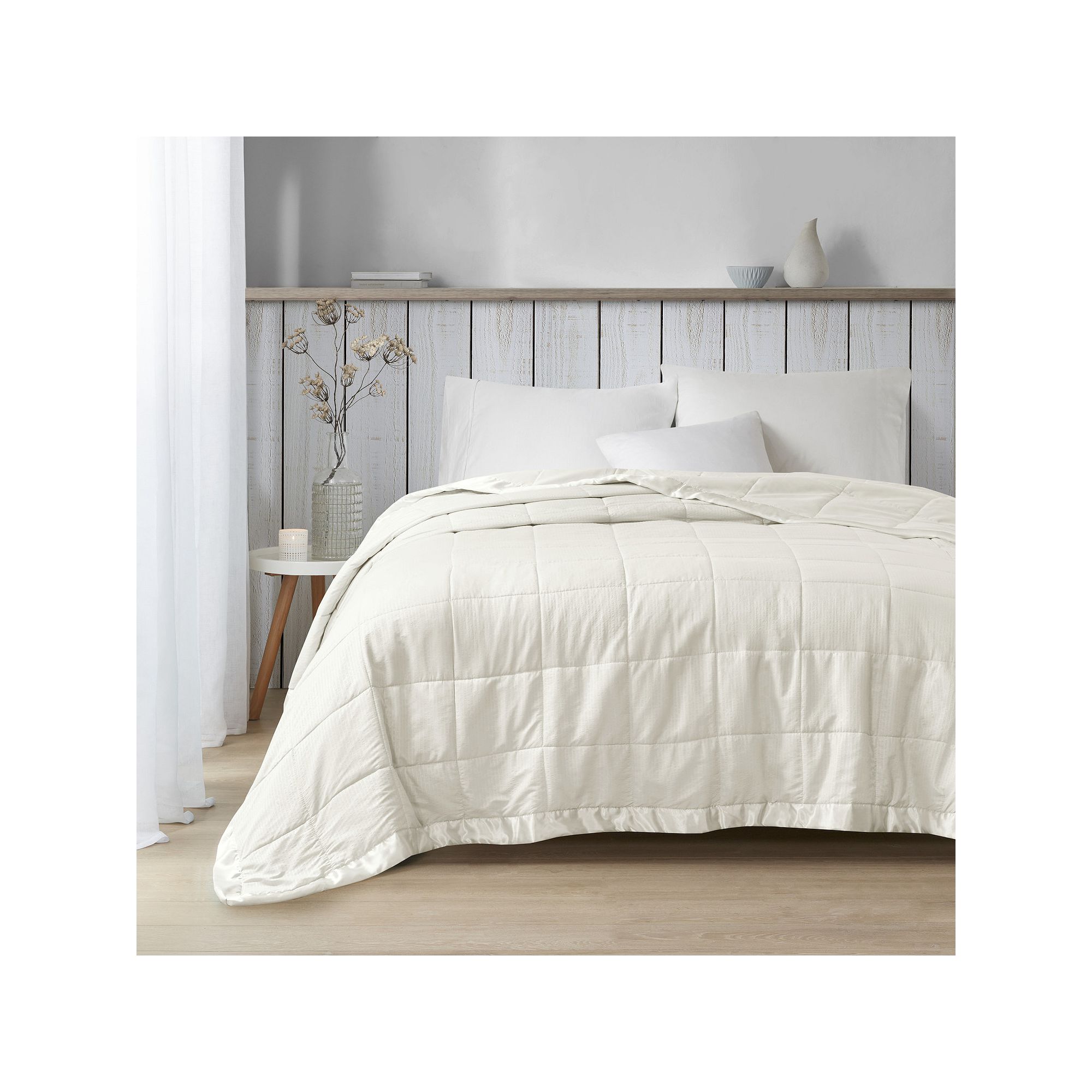 Madison Park Cambria Oversized Down Alternative Blanket with Satin Trim, Iv