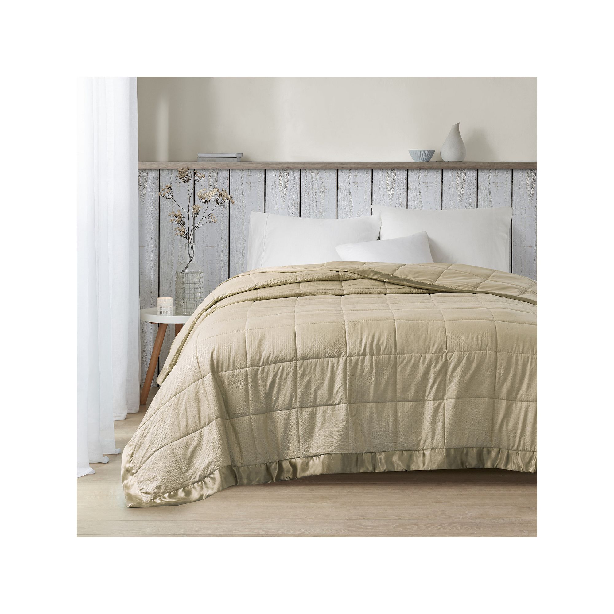 Madison Park Cambria Oversized Down Alternative Blanket with Satin Trim, Br