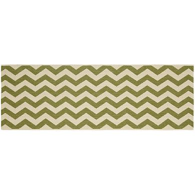 Safavieh Courtyard Foxtrot Chevron Indoor Outdoor Rug